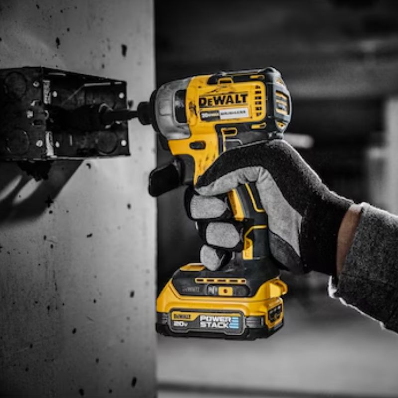 Combo Cargador y Batería DEWALT 20V MAX 1.7Ah POWERSTACK - Imagen 8